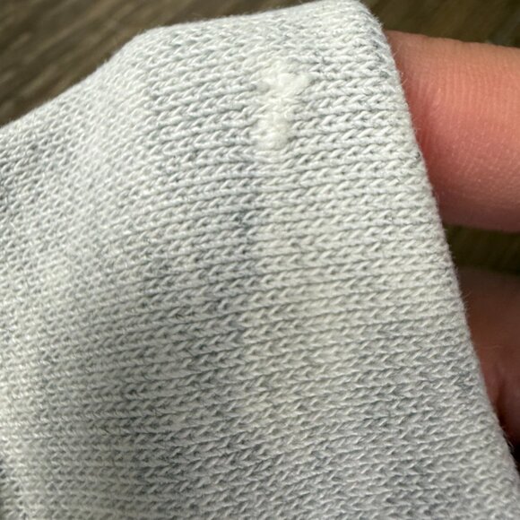 Vintage Walt Disney World Rainbow Embroidered Crewneck Sweatshirt Size Small - Picture 8 of 9